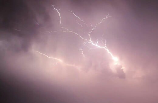 Κορυφώνεται η κακοκαιρία τις επόμενες ώρες - Τι ισχύει για σχολεία, δημόσιες υπηρεσίες και τηλεργασία