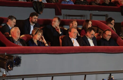 ΤΣΙΠΡΑΣ ΒΙΒΛΙΟ ΕΞΩΣΤΗΣ