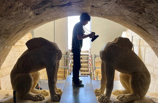 ΥΠΠΟ: Το ταφικό μνημείο του Τύμβου Καστά στην Αμφίπολη φωτίζεται με νέα χρώματα