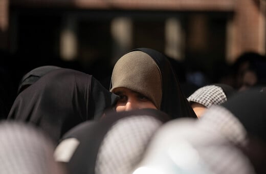 ΑΥΣΤΡΙΑ ΜΑΝΤΙΛΑ ΑΠΑΓΟΡΕΥΣΗ ΣΧΟΛΕΙΟ ΚΟΡΙΤΣΙΑ