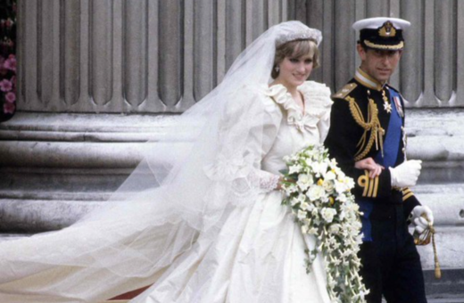 Σαμπάνια από τον γάμο της Νταϊάνα και του βασιλιά Καρόλου δεν κατάφερε να πουληθεί σε δημοπρασία