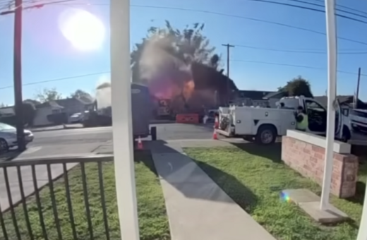 Βίντεο δείχνει τη στιγμή που σπίτι ανατινάζεται από έκρηξη φυσικού αερίου
