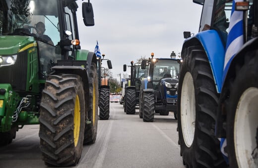 Αγρότες: Παραμένουν για τρίτη εβδομάδα στα μπλόκα - Συνεχίζεται η ένταση για τα μέτρα στο πετρέλαιο