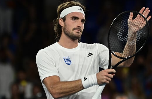 Στέφανος Τσιτσιπάς: Ο δικηγόρος του προσκόμισε στοιχεία που δείχνουν ότι δεν οδηγούσε ο τενίστας