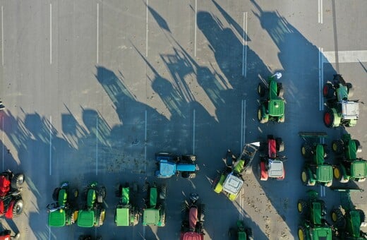 ΑΓΡΟΤΕΣ ΜΠΛΟΚΑ ΚΙΝΗΤΟΠΟΙΗΣΕΙΣ