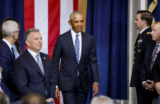 ΜΠΑΡΑΚ ΟΜΠΑΜΑ ΤΑΙΝΙΕΣ ΒΙΒΛΙΑ ΤΡΑΓΟΥΔΙΑΣ