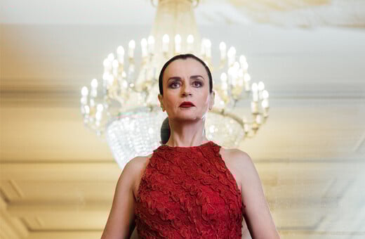 Καρυοφυλλιά, γίνε πάλι μια άλλη