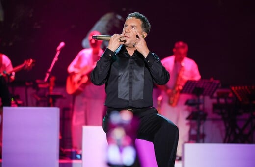 ΓΙΩΡΓΟΣ ΜΑΖΩΝΑΚΗΣ THE VOICE ΕΛΕΝΑ ΠΑΠΑΡΙΖΟΥ