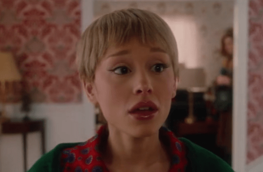 «Ηome Alone»: Η Ariana Grande μεταμφιέστηκε σε Kevin McCallister για χάρη του SNL 