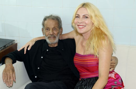 Σμαράγδα Καρύδη: «Ο Σταύρος Ξαρχάκος ήταν μία από τις μεγαλύτερες σχέσεις της ζωής μου»