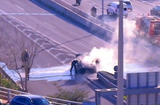 ΦΩΤΙΑ ΠΟΣΕΙΔΩΝΟΣ ΑΥΤΟΚΙΝΗΤΟ ΔΙΑΚΟΠΗ ΚΥΚΛΟΦΟΡΙΑΣ