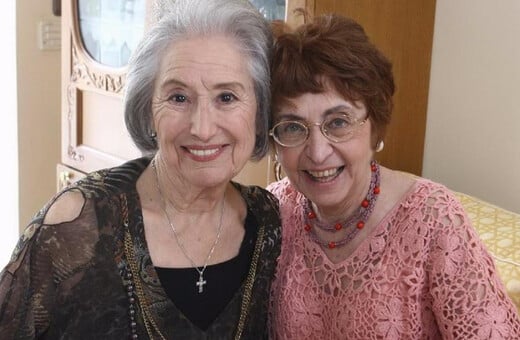 Έφη Παπαθεοδώρου: «Δεν βλέπω το ”Παρά Πέντε” γιατί μου θυμίζει την Ειρήνη Κουμαριανού»