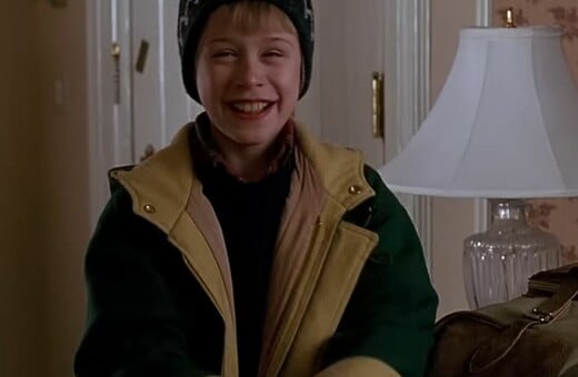 ΝΕΑ ΥΟΡΚΗ ΜΟΝΟΣ ΣΤΟ ΣΠΙΤΙ ΚΕΒΙΝ ΜΑΚΚΑΛΙΣΤΕΡ ΞΕΝΟΔΟΧΕΙΟ