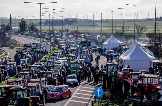 Αγρότες: «Σε αυτό τον αγώνα δεν περισσεύει κανείς - «Κόβουν» στα δύο τη χώρα τη Δευτέρα