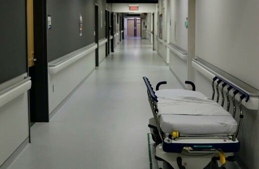 ΠΑΡΑΣΥΡΣΗ ΠΕΖΟΥ ΜΠΕΤΟΝΙΕΡΑ ΝΕΑ ΙΩΝΙΑ