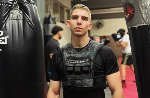 Επίθεση στον kick boxer Γιάννη Τσουκαλά: «Ένιωσε ότι πέρασε τρένο από πάνω του», λέει ο αδελφός του