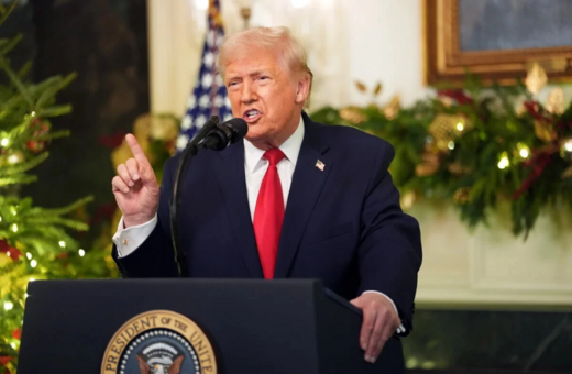 Οι αναρτήσεις Τραμπ που χλευάζουν την οικογένεια Κένεντι, λίγες ώρες μετά τον θάνατο της Τατιάνα Σλόσμπεργκ