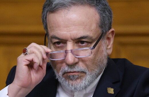 Η προειδοποίηση του Τραμπ για τις διαδηλώσεις στο Ιράν είναι «απερίσκεπτη», λέει ο Ιρανός υπουργός Εξωτερικών