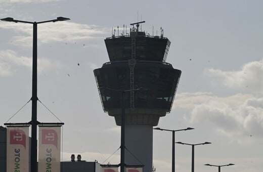 Μπλακ άουτ στο FIR Αθηνών: Xάθηκαν 2.000 βαλίτσες - Kαταγγελίες για παλαιότητα στα συστήματα και έλλειψη plan B