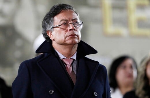 ΚΟΛΟΜΒΙΑ ΠΕΤΡΟ ΑΠΕΙΛΕΣ ΤΡΑΜΠ