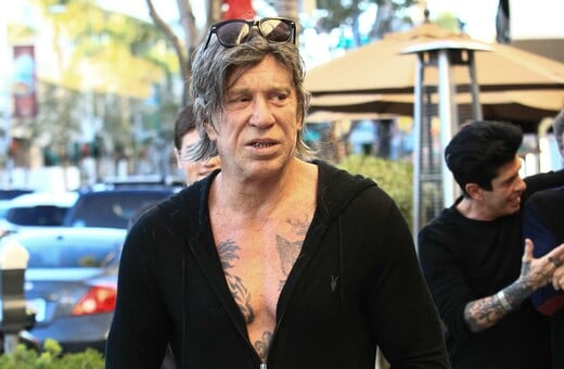 Ο Μίκι Ρουρκ διαψεύδει τις φήμες που τον θέλουν να κάνει έρανο για να πληρώσει τα ενοίκια που χρωστάει 