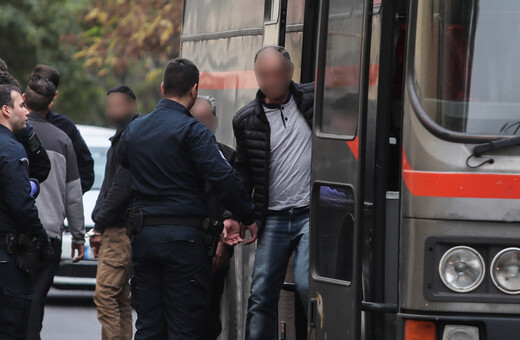 ΑΣΤΥΝΟΜΙΚΟΣ ΒΟΥΛΗ ΔΙΚΗ ΚΑΚΟΠΟΙΗΣΗ ΑΝΗΛΙΚΩΝ ΠΑΙΔΙΑ