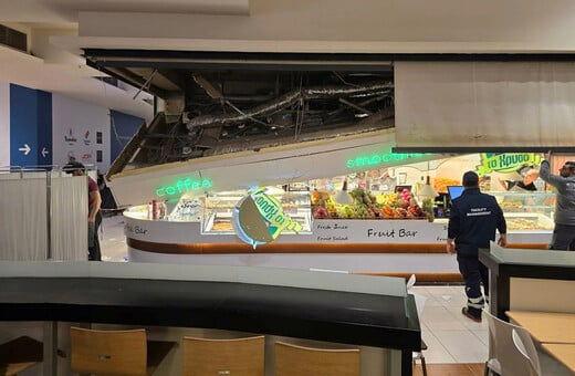 Θεσσαλονίκη: «Ήταν αιμόφυρτη, ο κόσμος έτρεχε πανικόβλητος» - Η στιγμή που έπεσε η οροφή στο εμπορικό κέντρο