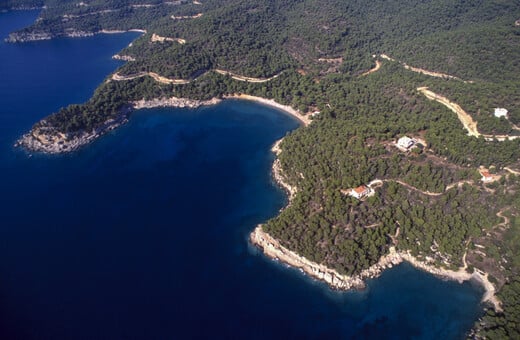 CHECK Σπέτσες: το χρονικό ενός αμφιλεγόμενου έργου/ Σπέτσες: Οδική ασφάλεια ή αλλοίωση τοπίου;