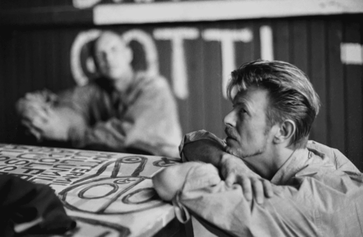 Η μέρα που ο Bowie επισκέφτηκε μια ψυχιατρική κλινική και η εμπειρία άλλαξε τη ζωή του 