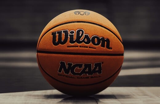 ΜΠΑΣΚΕΤ ΚΟΛΕΓΙΟ ΗΠΑ ΣΚΑΝΔΑΛΟ