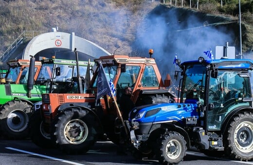 Αγρότες: Εν αναμονή της συνάντησης με τον Κυριάκο Μητσοτάκη - Εκτός Μαξίμου ο Ανεστίδης μετά τις δηλώσεις του