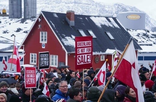 «Κάτω τα χέρια από τη Γροιλανδία»: Μαζικές διαδηλώσεις κατά των σχεδίων του Ντόναλντ Τραμπ