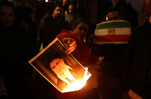 ΙΡΑΝ ΧΑΜΕΝΕΙ ΤΡΑΜΠ