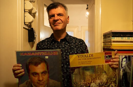 Φοίβος Δεληβοριάς: «Η ταινία “Καποδίστριας” είναι μια φθηνή παρηγοριά που μας πηγαίνει πίσω»