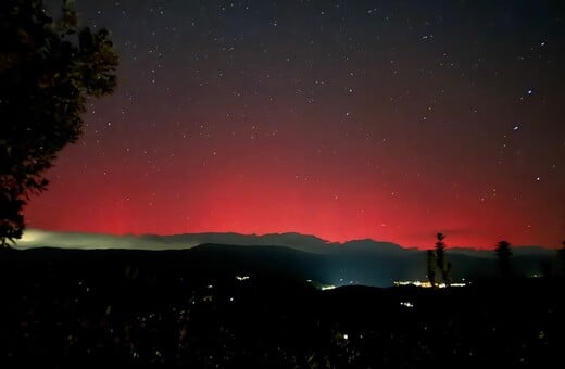 ΗΛΙΑΚΗ ΚΑΤΑΙΓΙΔΑ ΓΗ ΟΥΡΑΝΟΣ ΧΡΩΜΑ