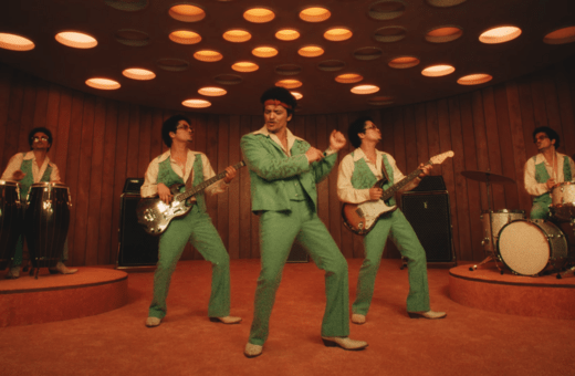 Ο Μπρούνο Μαρς στην κορυφή του Billboard Hot 100