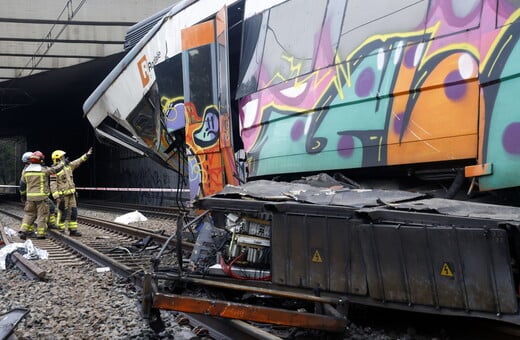 ΙΣΠΑΝΙΑ ΤΡΕΝΑ ΣΥΓΚΡΟΥΣΗ ΔΥΣΤΥΧΗΜΑΤΑ ΑΠΕΡΓΙΑ ΝΕΚΡΟΙ