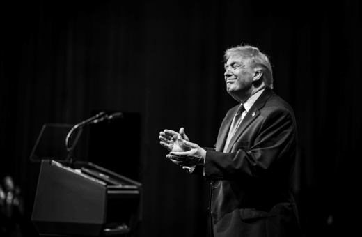 Ντόναλντ Τραμπ: Κλιμακώνει τις απειλές για τη Γροιλανδία - «Δεν υπάρχει επιστροφή»