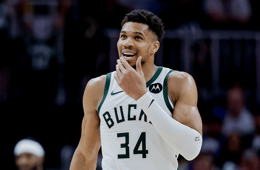 Αντετοκούνμπο για Μιλγουόκι Μπακς: «Δεν παίζουμε ενωμένοι, η χημεία μας δεν είναι καλή»