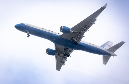 ΤΡΑΜΠ ΑΕΡΟΣΚΑΦΟΣ ΑΜΑΞΙΑ