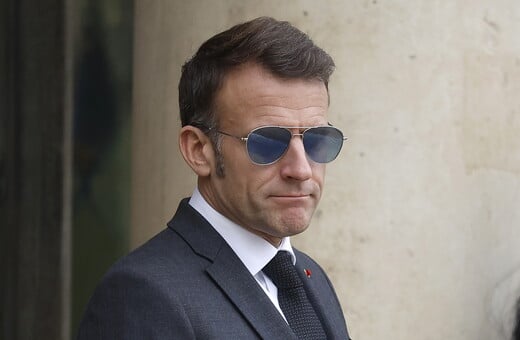 ΜΑΚΡΟΝ SOCIAL MEDIA ΑΠΑΓΟΡΕΥΣΗ