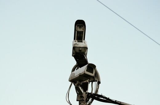 Σε πλήρη λειτουργία από σήμερα οι έξυπνες κάμερες - Ξεκινά η αποστολή προστίμων στους οδηγούς 