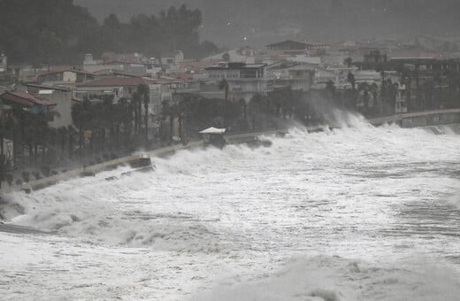 ΜΕΣΟΓΕΙΟΣ ΝΕΚΡΟΙ ΚΥΚΛΩΝΑΣ