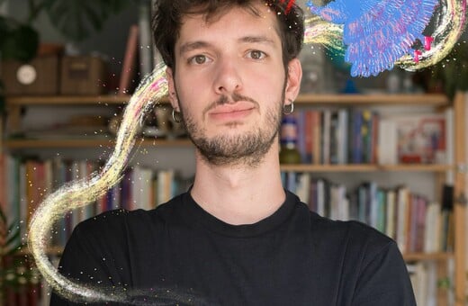 O εικονογράφος Βασίλης Κουτσογιάννης δυσκολεύεται να περιγράψει το στυλ του