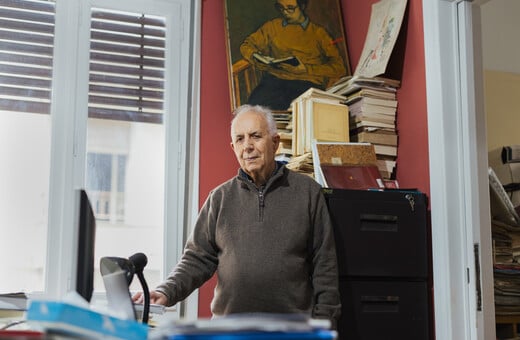 Χρήστος Λούκος: «Η ιστορική άγνοια στην Ελλάδα φαίνεται από την επιτυχία της ταινίας του Σμαραγδή»