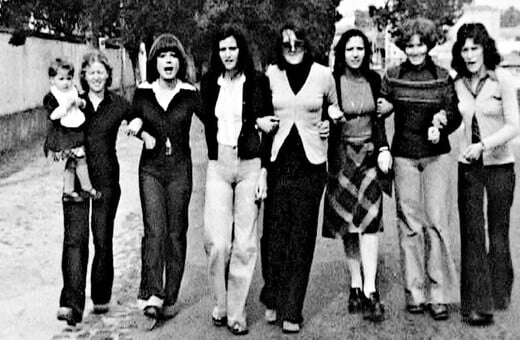 Εμείς, οι εργάτριες της Sogantal.