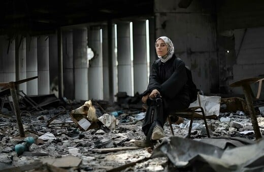 Φάτμα Χασόνα: Η τελευταία φωτορεπόρτερ της Γάζας