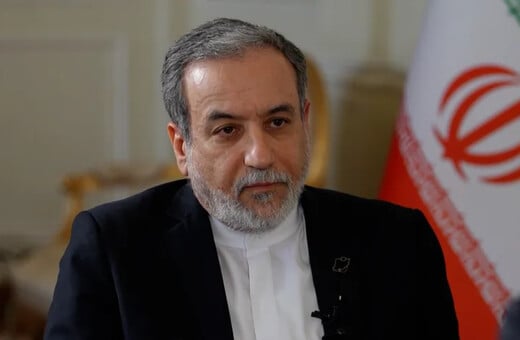 Ιράν: «Μπορούμε να καταλήξουμε σε συμφωνία» λέει ο ΥΠΕΞ ενώ οι ΗΠΑ απειλούν με πλήγμα