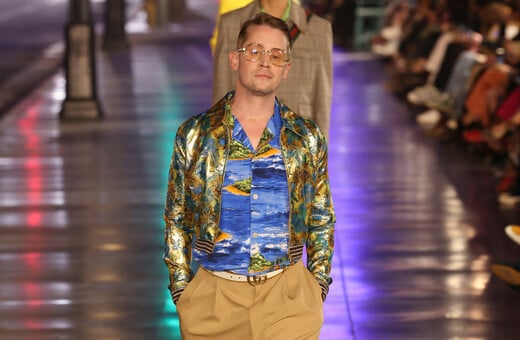 ΜΑΚΟΛΕΙ ΚΑΛΚΙΝ ΗΘΟΠΟΙΟΣ