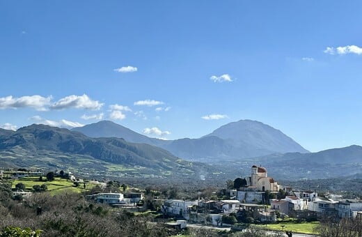 «Εδώ η φύση δεν είναι φόντο, είναι συνομιλητής. Σε μαθαίνει να παρατηρείς, να σέβεσαι, να επιβιώνεις»